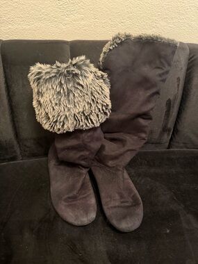 Faux Fur Fold-Over Black Winter Boots